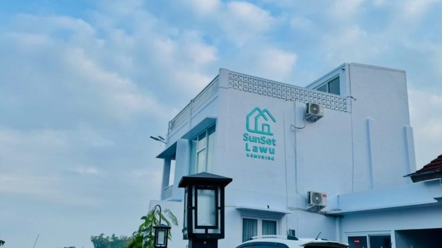 photo_4933982417769836392_y-1