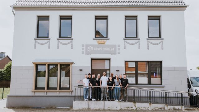 Team-photo-Cryptohall24-1